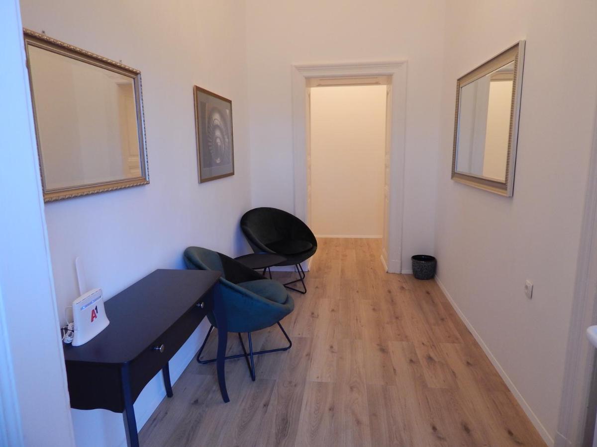 Gold Rooms And Suite Rijeka Exterior photo